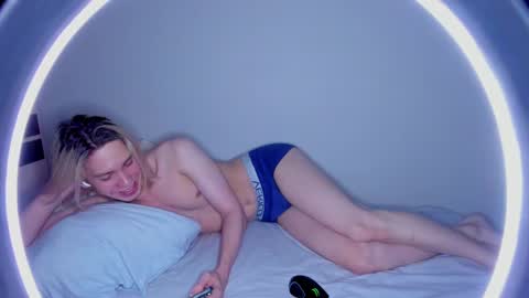 Snapshot of matt_spark chatting on February 17, 2025, 12:10 am Matt online show from February 17, 2025, 12:10 am