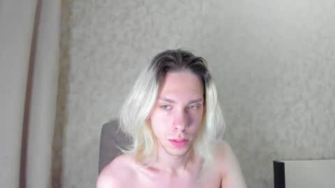 Snapshot of matt_spark chatting on November 16, 2025, 10:15 pm Matt online show from November 16, 2025, 10:15 pm