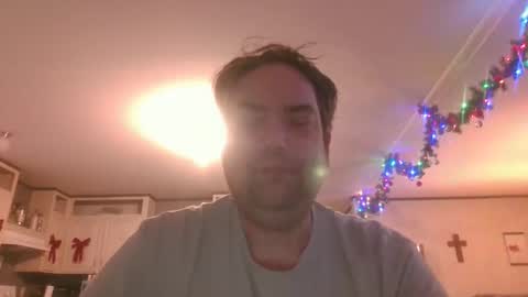 mattc933 online show from December 4, 2025, 10:07 pm