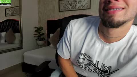 Snapshot of mattdevon chatting on January 18, 2025, 4:53 pm Matt online show from January 18, 2025, 4:53 pm
