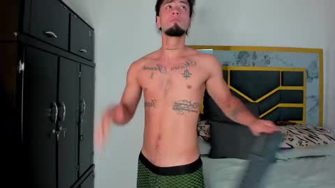 Snapshot of mattdevon chatting on October 15, 2025, 6:30 pm Matt online show from October 15, 2025, 6:30 pm