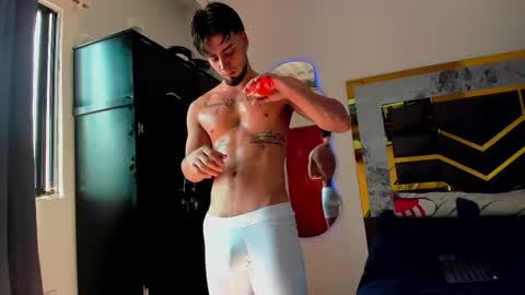 Snapshot of mattdevon chatting on November 7, 2025, 6:52 pm Matt online show from November 7, 2025, 6:52 pm