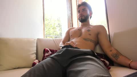 Snapshot of mattdevon7 chatting on March 31, 2026, 3:23 pm mattdevon7 online show from March 31, 2026, 3:23 pm