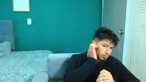 matteo_leto online show from November 6, 2025, 12:39 pm