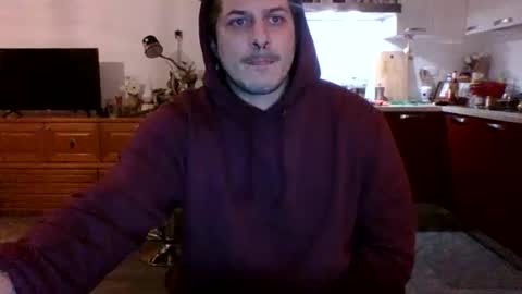 Snapshot of matteushh87 chatting on January 9, 2025, 5:00 pm matteushh87 online show from January 9, 2025, 5:00 pm