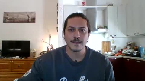 Snapshot of matteushh87 chatting on January 28, 2025, 8:14 am matteushh87 online show from January 28, 2025, 8:14 am