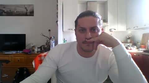 Snapshot of matteushh87 chatting on February 4, 2025, 2:32 pm matteushh87 online show from February 4, 2025, 2:32 pm
