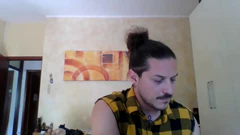 matteushh87 online show from May 11, 2026, 9:04 am