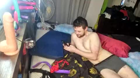 matthew69taylor online show from April 10, 2026, 9:19 pm