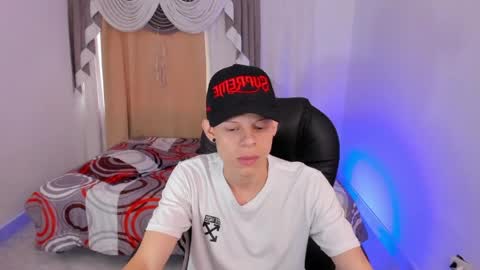 Snapshot of matthewboy_ chatting on April 29, 2026, 12:09 pm MatthewBoy online show from April 29, 2026, 12:09 pm