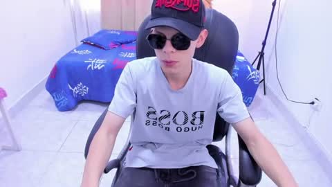Snapshot of matthewboy_ chatting on August 5, 2026, 11:57 am MatthewBoy online show from August 5, 2026, 11:57 am