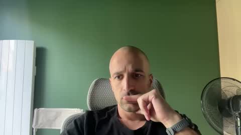 M online show from September 12, 2025, 12:27 pm