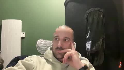 M online show from March 5, 2026, 1:01 am