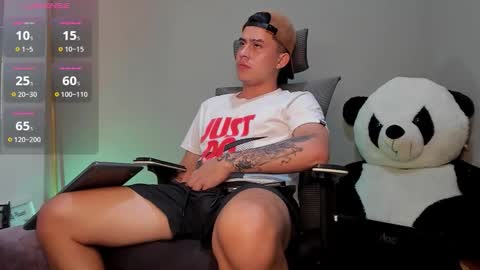 Snapshot of mattiwsmorris_ chatting on October 25, 2025, 7:38 am mattiwsmorris_ online show from October 25, 2025, 7:38 am