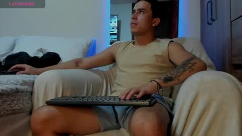 mattiwsmorris_ online show from April 13, 2026, 2:33 pm