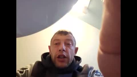 mattypw2016 online show from December 1, 2025, 12:32 pm