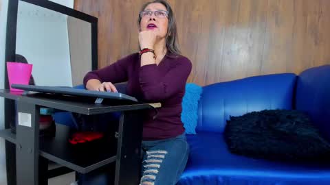 Snapshot of mature_beautiful chatting on February 18, 2025, 12:28 pm Lucy online show from February 18, 2025, 12:28 pm