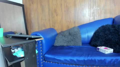 Snapshot of mature_beautiful chatting on March 1, 2025, 12:23 pm Lucy online show from March 1, 2025, 12:23 pm