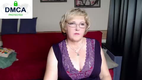 Snapshot of mature_blonde7 chatting on October 10, 2025, 3:11 pm Lana online show from October 10, 2025, 3:11 pm