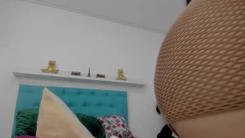 Snapshot of mature_sexylove chatting on February 5, 2025, 5:30 am mature_sexylove online show from February 5, 2025, 5:30 am