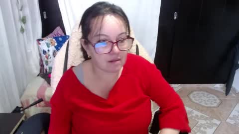Snapshot of mature_wolf chatting on December 20, 2024, 2:27 pm Sonia online show from December 20, 2024, 2:27 pm