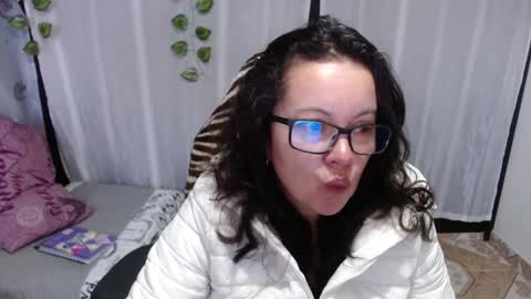 Snapshot of mature_wolf chatting on February 1, 2025, 12:26 pm Sonia online show from February 1, 2025, 12:26 pm