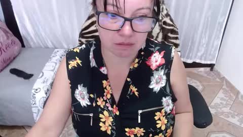 Snapshot of mature_wolf chatting on February 6, 2025, 2:48 pm Sonia online show from February 6, 2025, 2:48 pm