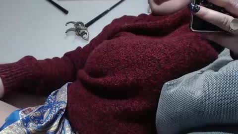 Snapshot of matureboobsbig chatting on December 19, 2024, 6:12 am matureboobsbig online show from December 19, 2024, 6:12 am