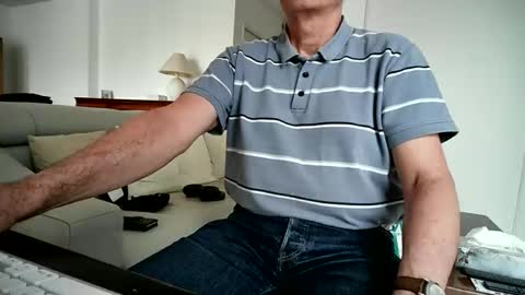 maturehotman online show from April 11, 2026, 5:06 pm