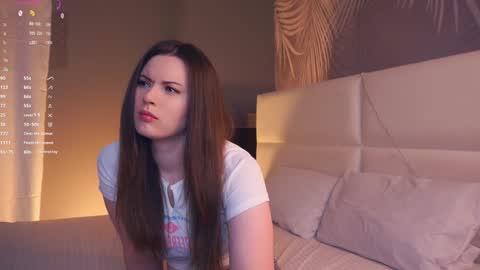 Lily online show from January 19, 2025, 4:04 pm