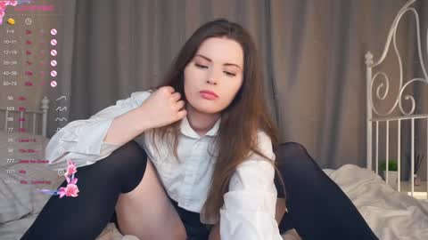 Lily online show from February 3, 2025, 10:32 pm