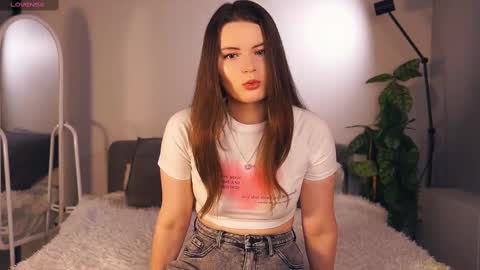 Lily online show from February 16, 2025, 3:48 pm