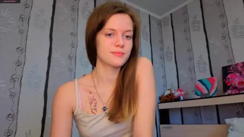 Snapshot of maurineneverman chatting on May 18, 2026, 8:09 am Lucy online show from May 18, 2026, 8:09 am