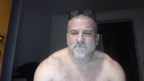 mauro1971 online show from November 8, 2025, 7:12 pm