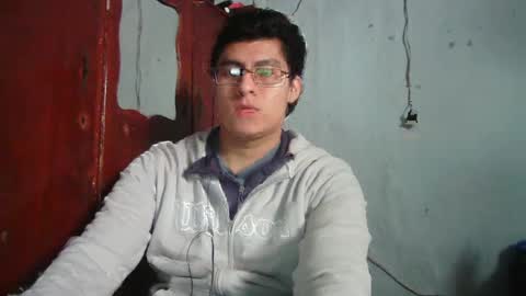 Snapshot of maurodirty chatting on January 12, 2025, 5:11 pm Mauro online show from January 12, 2025, 5:11 pm