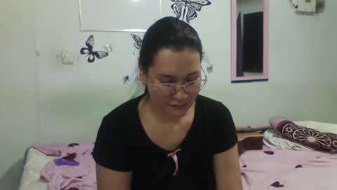 mauroluxandra online show from February 12, 2025, 1:09 am