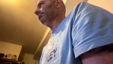 maverick7000 online show from November 21, 2025, 4:44 am