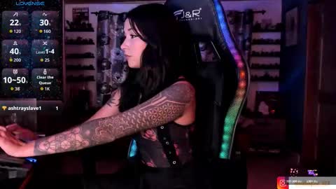 Snapshot of mavis_fuentes chatting on December 3, 2025, 10:41 pm Hilary online show from December 3, 2025, 10:41 pm