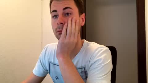 Snapshot of max681334 chatting on December 12, 2024, 10:42 pm max681334 online show from December 12, 2024, 10:42 pm