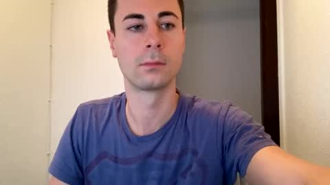 Snapshot of max681334 chatting on February 7, 2025, 2:26 pm max681334 online show from February 7, 2025, 2:26 pm