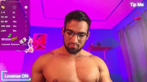 Snapshot of max_brown21 chatting on February 6, 2025, 11:48 pm max_brown21 online show from February 6, 2025, 11:48 pm