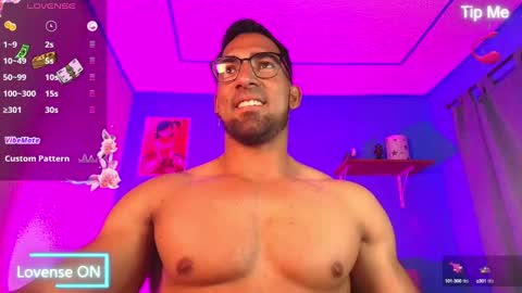 Snapshot of max_brown21 chatting on February 10, 2025, 12:08 am max_brown21 online show from February 10, 2025, 12:08 am