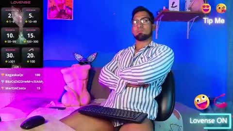 Snapshot of max_brown21 chatting on February 25, 2025, 12:03 pm max_brown21 online show from February 25, 2025, 12:03 pm