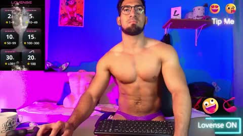 Snapshot of max_brown21 chatting on February 28, 2025, 12:09 pm max_brown21 online show from February 28, 2025, 12:09 pm