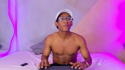 Snapshot of max_cumpower72 chatting on October 1, 2025, 3:01 am max_cumpower72 online show from October 1, 2025, 3:01 am