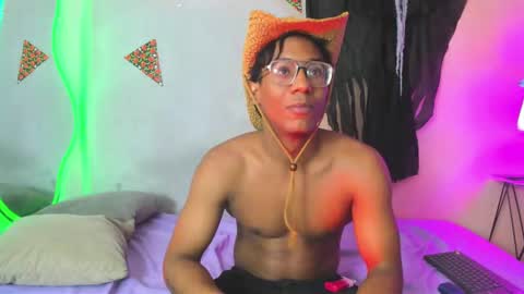 Snapshot of max_cumpower72 chatting on October 18, 2025, 5:35 pm max_cumpower72 online show from October 18, 2025, 5:35 pm