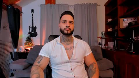 Snapshot of max_dic1 chatting on December 20, 2024, 11:26 pm max D. online show from December 20, 2024, 11:26 pm