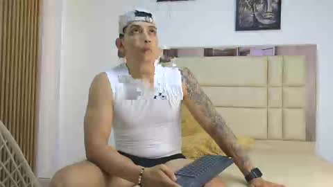 Max online show from October 23, 2025, 6:06 pm