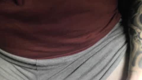 Snapshot of max_gv chatting on October 12, 2025, 4:22 am max_gv online show from October 12, 2025, 4:22 am