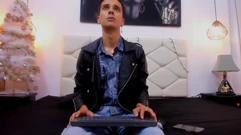 Snapshot of max_kogan chatting on January 8, 2025, 3:08 am max online show from January 8, 2025, 3:08 am